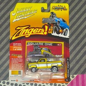 JOHNNY LIGHTNING 2022 STREET FREAKS ZINGERS 1985 CHEVY Cheyenne 10